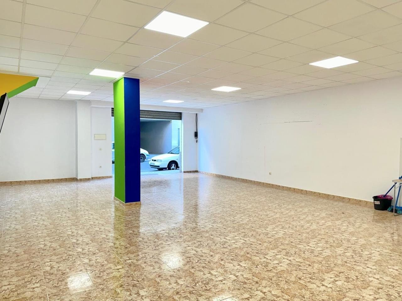 Local polivalente de 95 m² junto al Jardín Botànic Calduch - 2