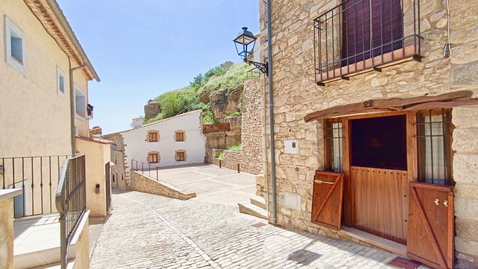 Casa rural de piedra en Ares del Maestrat con encanto histórico - 2