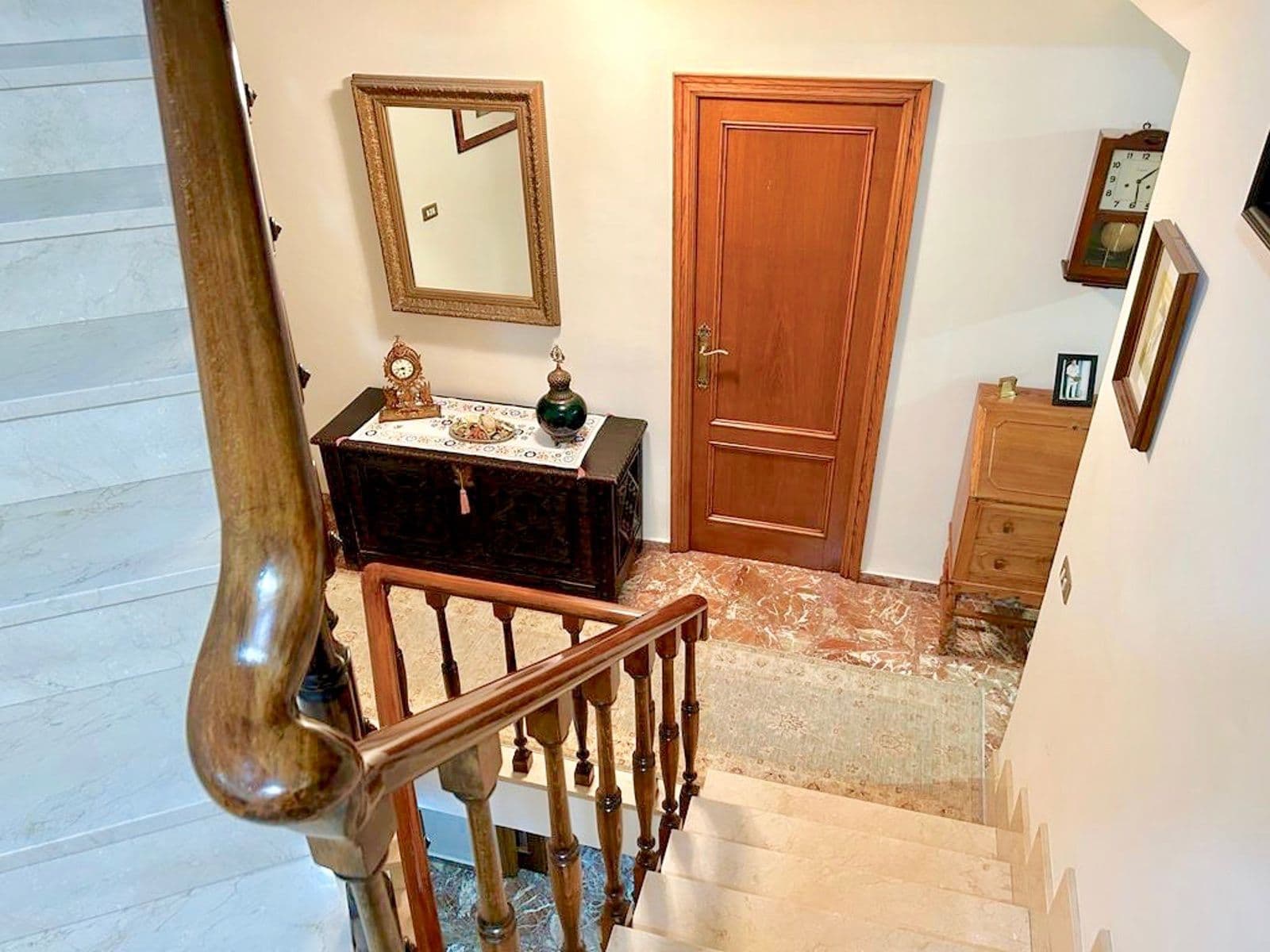 Casa en el centro de Burriana con terraza y 4 dormitorios - 2