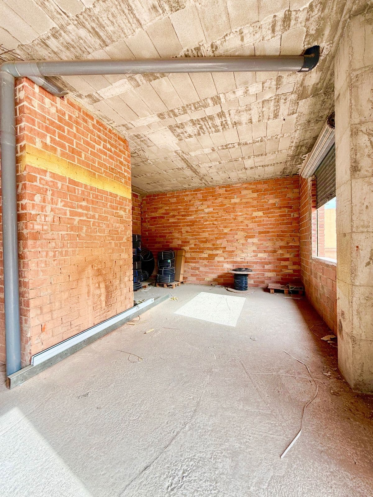 Local en venta con terraza en zona Piscinas de Vila-real - 3