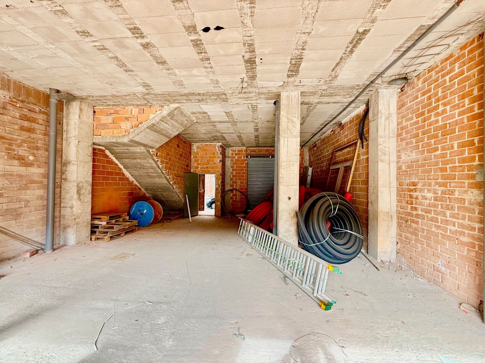 Local en venta con terraza en zona Piscinas de Vila-real - 4