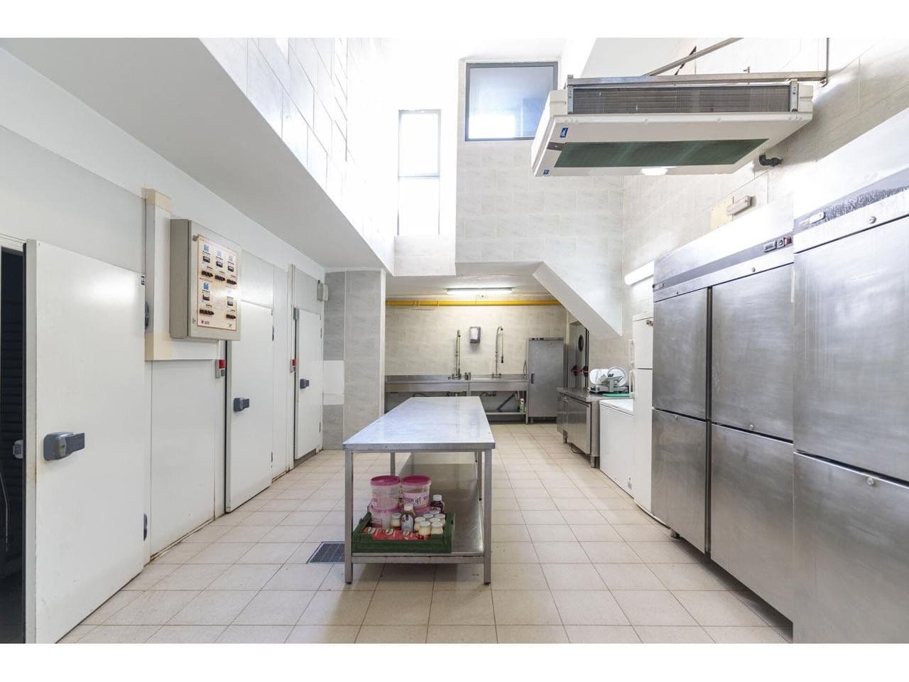 Edificio para eventos en Castellón con licencias y gran capacidad - 5