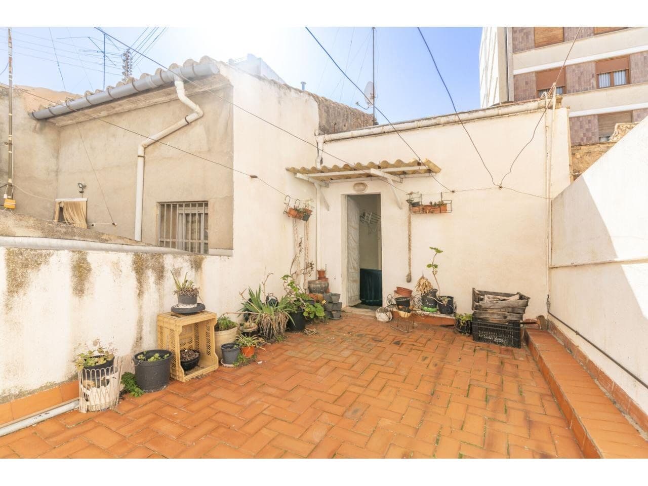 Casa con encanto en el centro de Vila-real con terraza y amplitud - 4