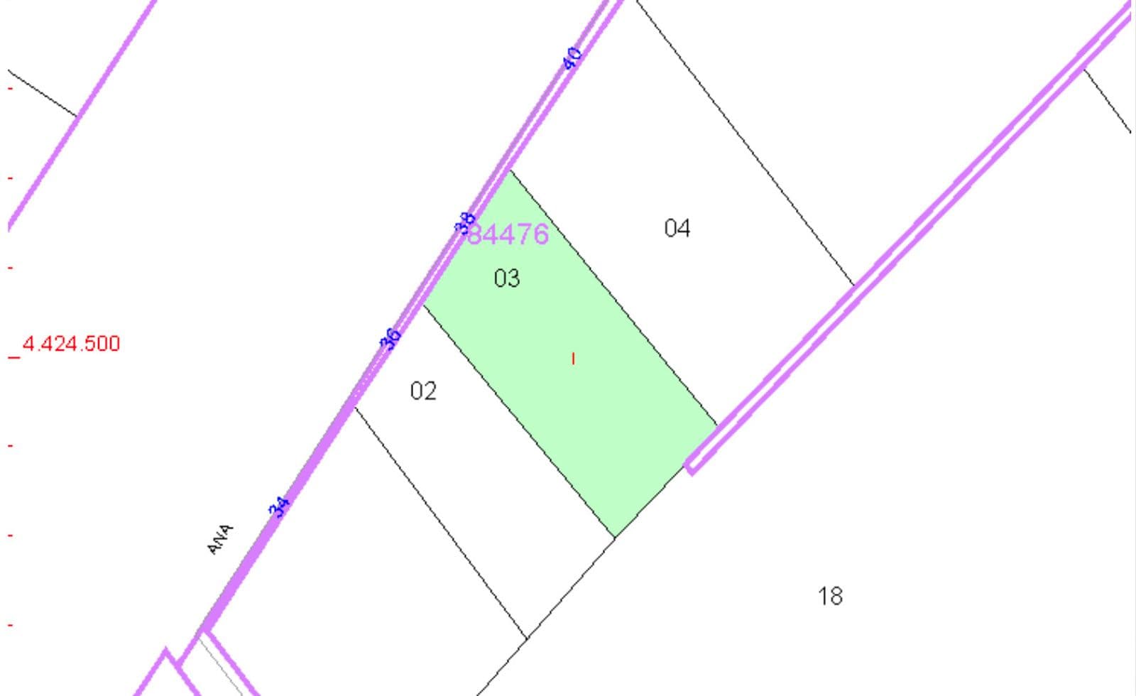 Local comercial con nave y patio junto a la N-340