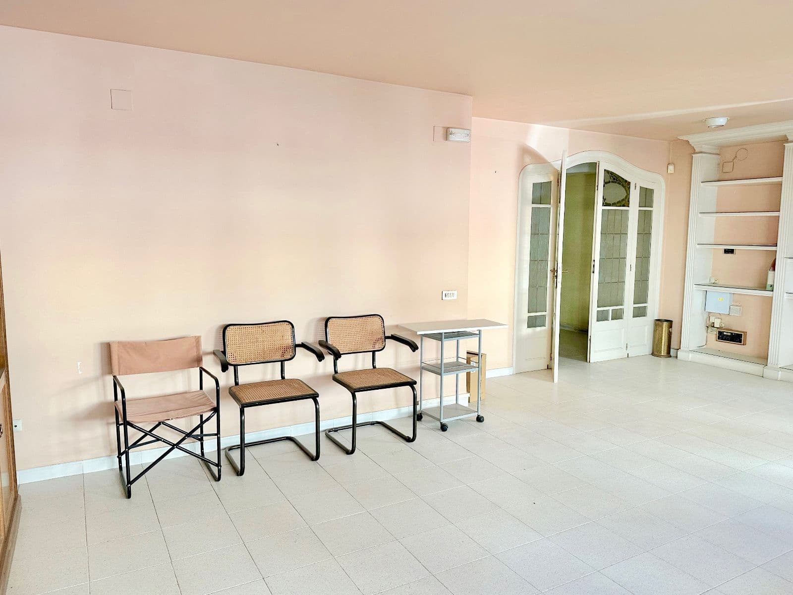 Oficina de 174 m² en Vila-real ideal para tu negocio - 4