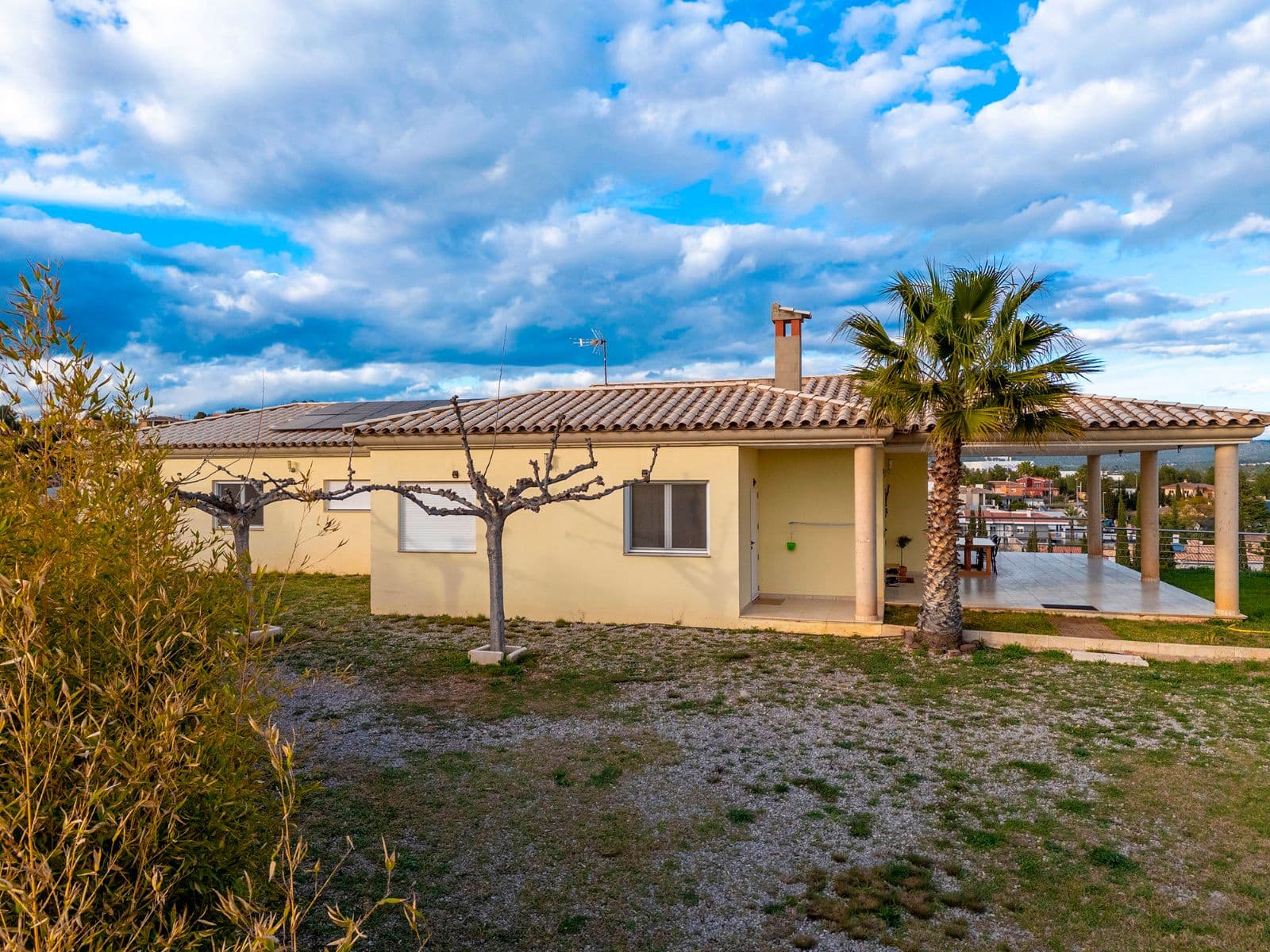 Villa de una planta con jardín y 7 dormitorios en l’Alcora - 5