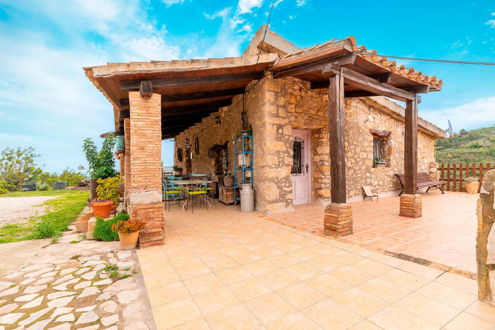 Complejo rural con piscina, terrazas y estudios independientes - 2