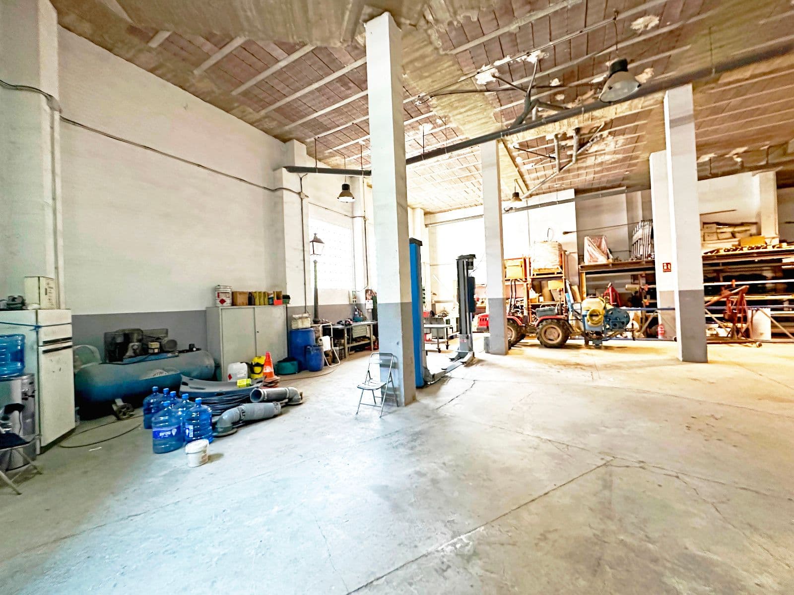 Local comercial esquinero en venta en Vila-real zona premium - 3