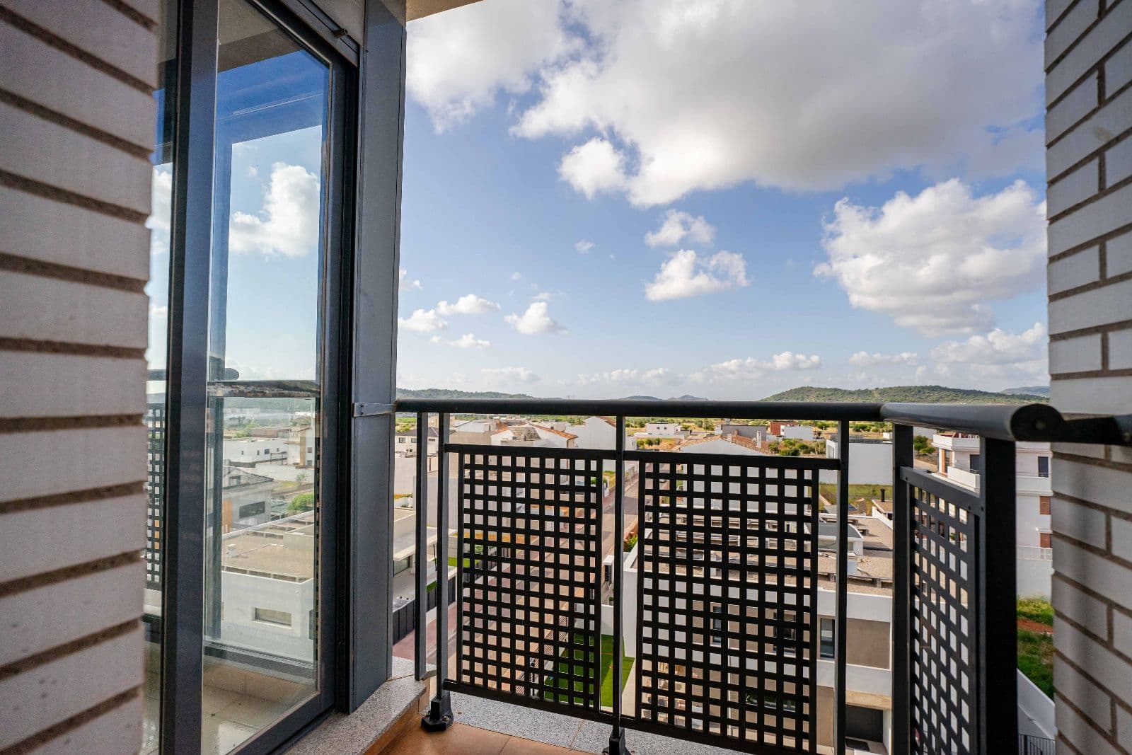 Ático en Panoramic Vall d’Uixó con 4 habitaciones, terraza y garaje