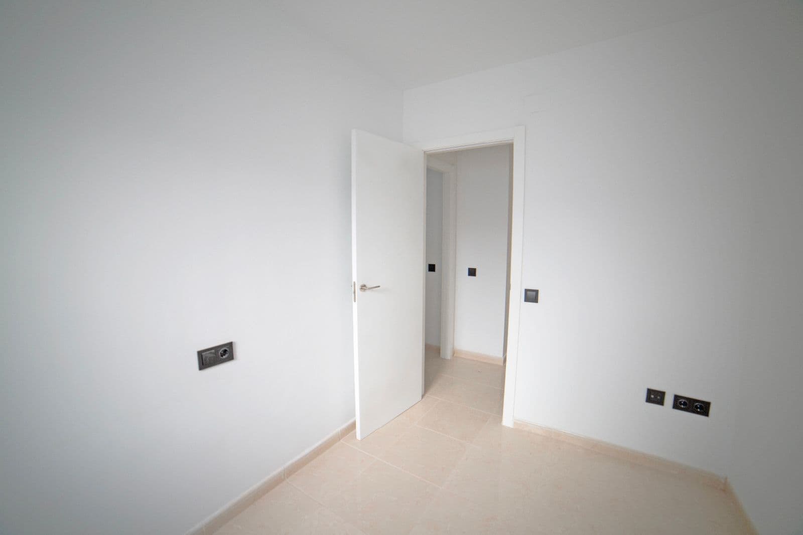 Ático de 2 habitaciones con terraza, garaje y trastero en Betxí (4ºB) - 3