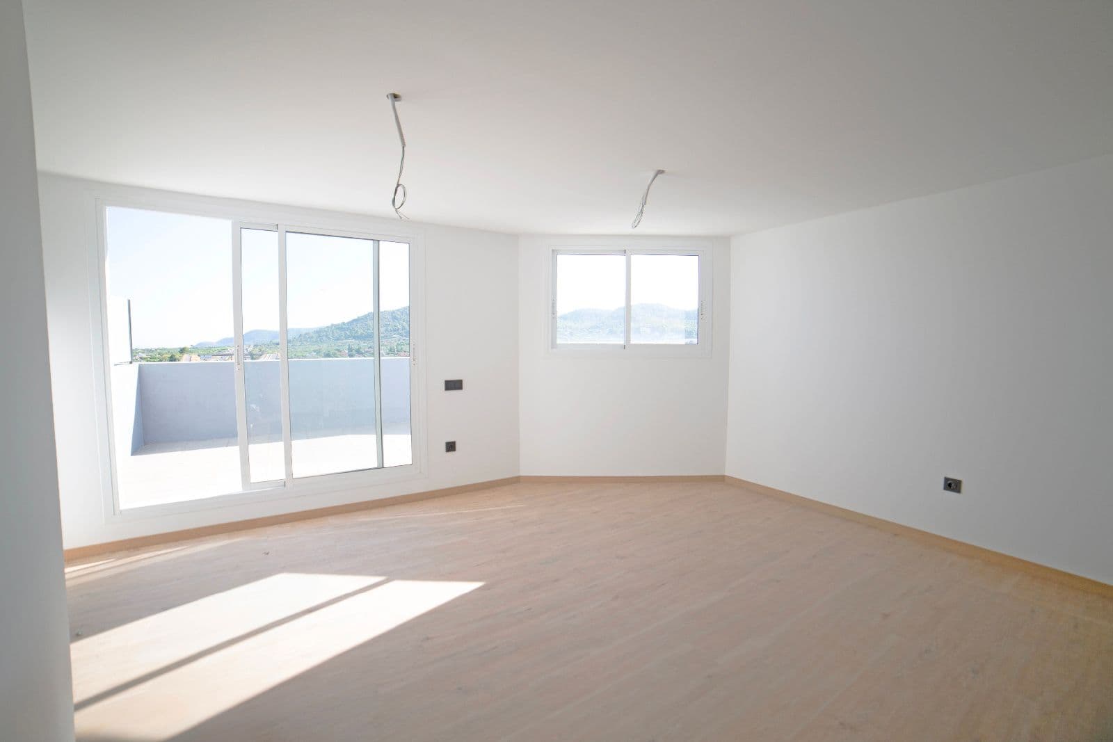 Ático de 2 habitaciones con terraza, garaje y trastero en Betxí (4ºB)