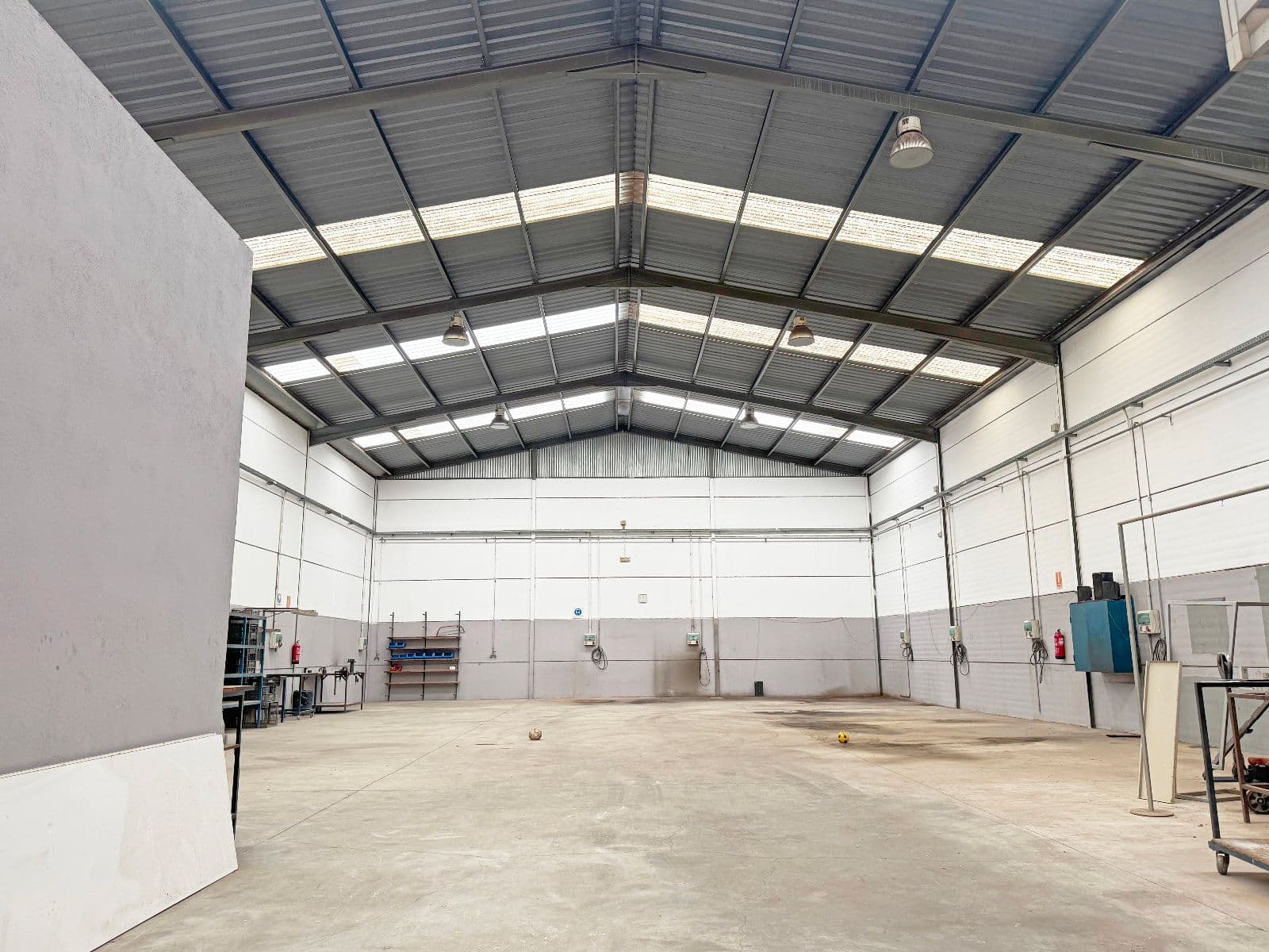 Nave en Vila-real de 662 m² disponible para venta o alquiler - 2