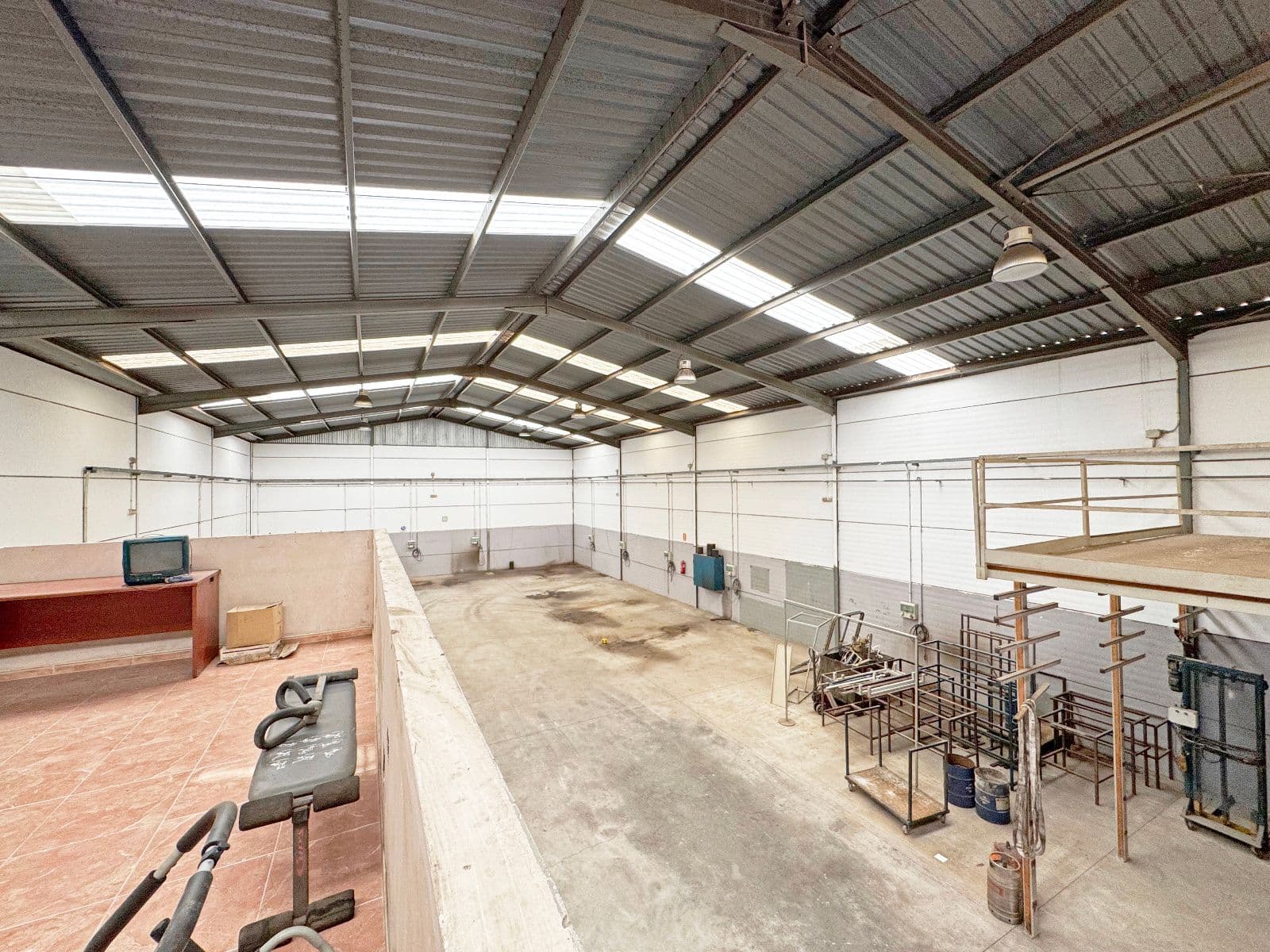 Nave en Vila-real de 662 m² disponible para venta o alquiler