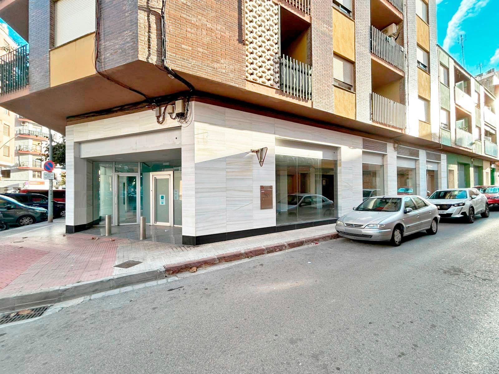 Local comercial reformado en alquiler en el centro de Vila-real - 2