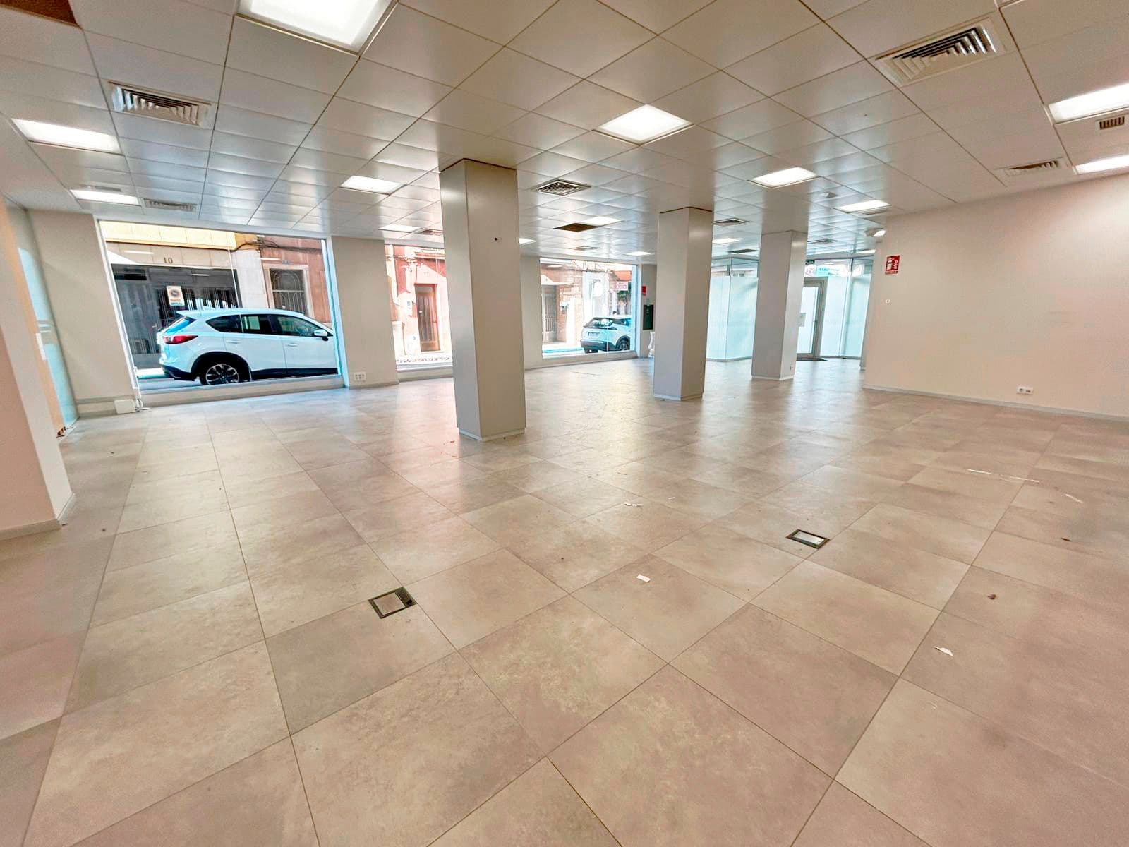 Local comercial reformado en alquiler en el centro de Vila-real - 3