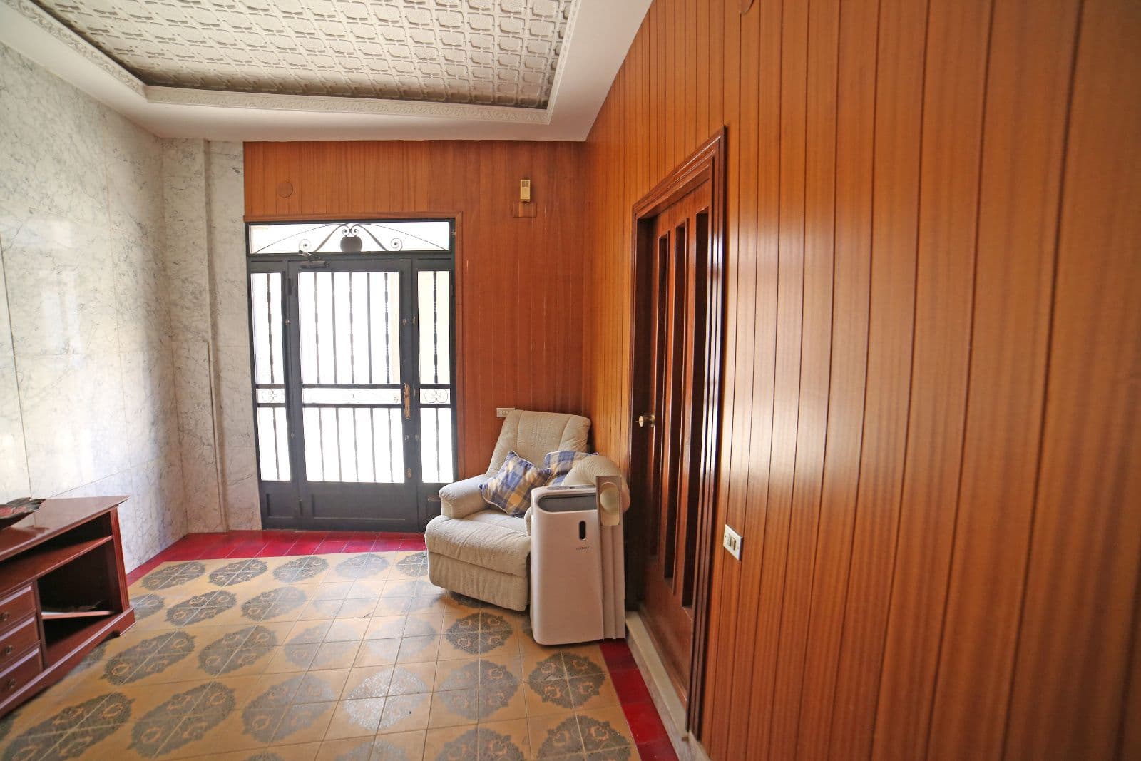 Casa esquinera en Vila-real con 5 habitaciones y garaje para 3 coches - 4