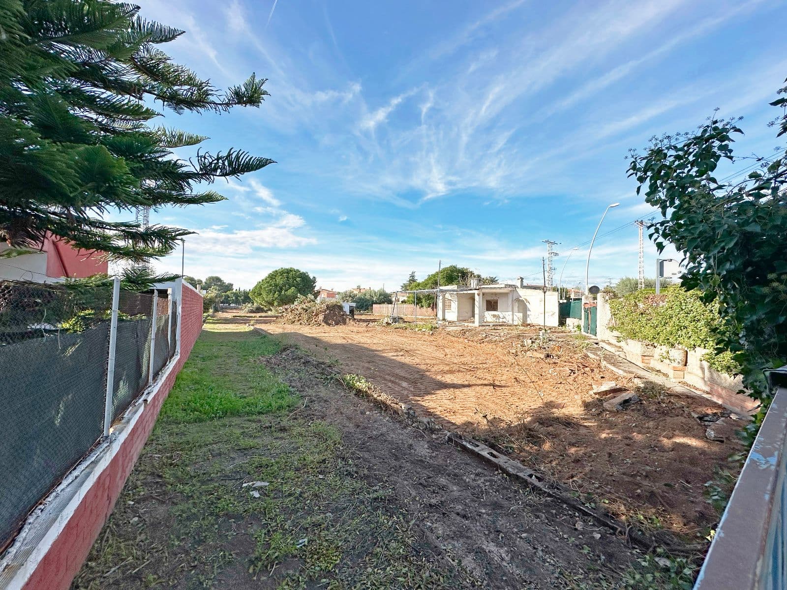 Venta conjunta de dos parcelas urbanas en Vila-real con 5.000 m²