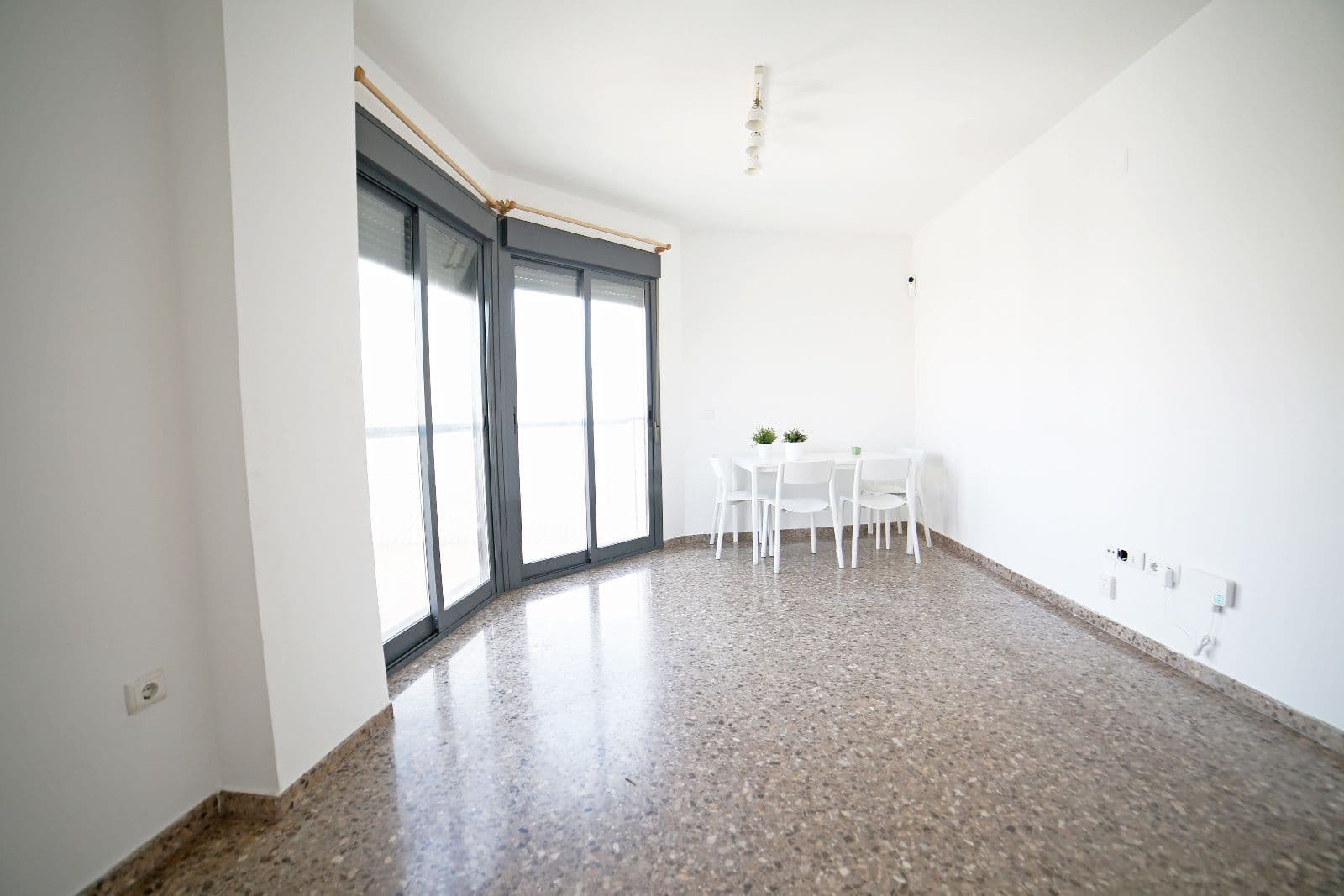 Piso luminoso en Burriana con ascensor y 2 habitaciones