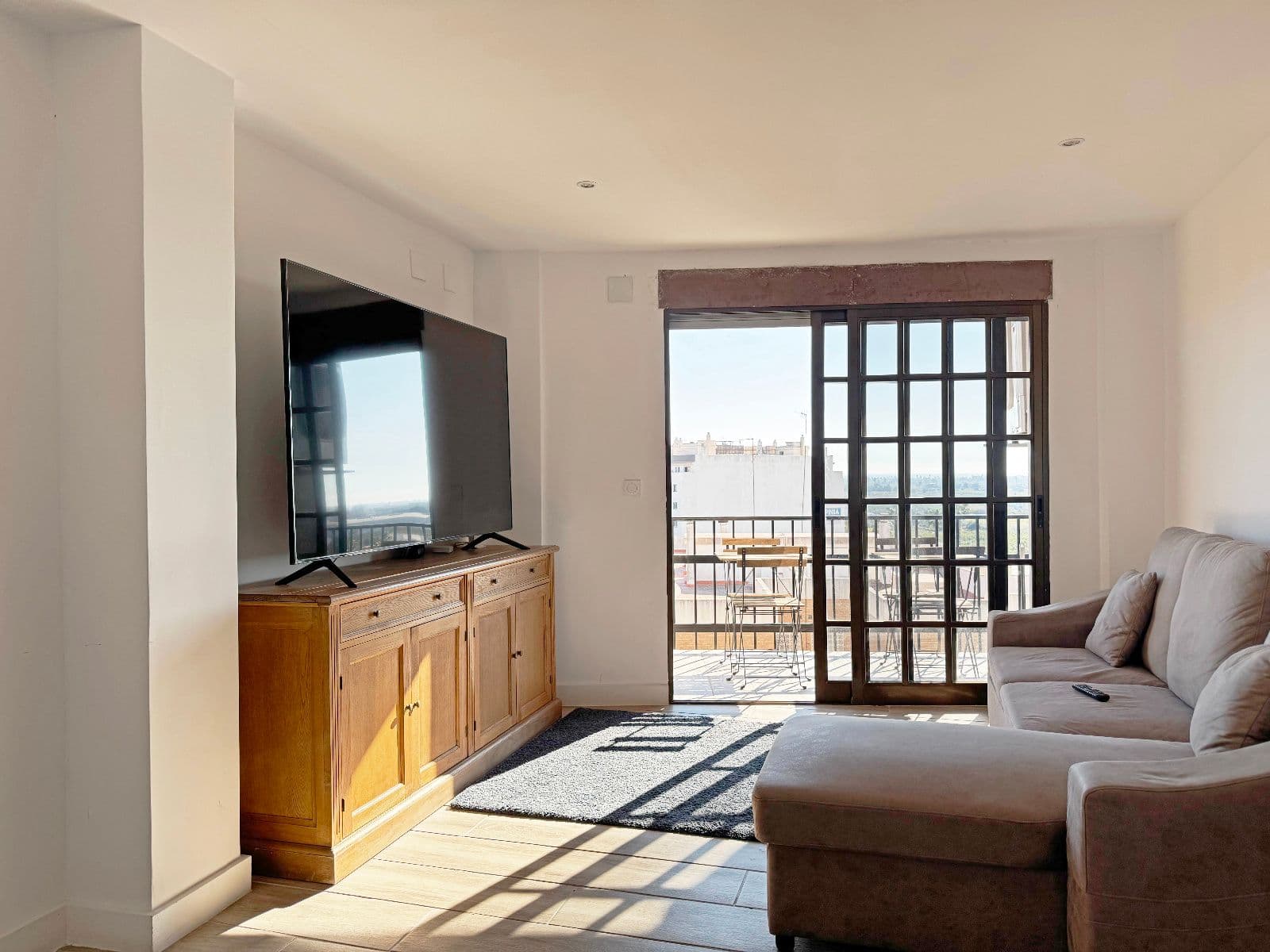 Piso reformado, luminoso y tranquilo en Burriana - 2