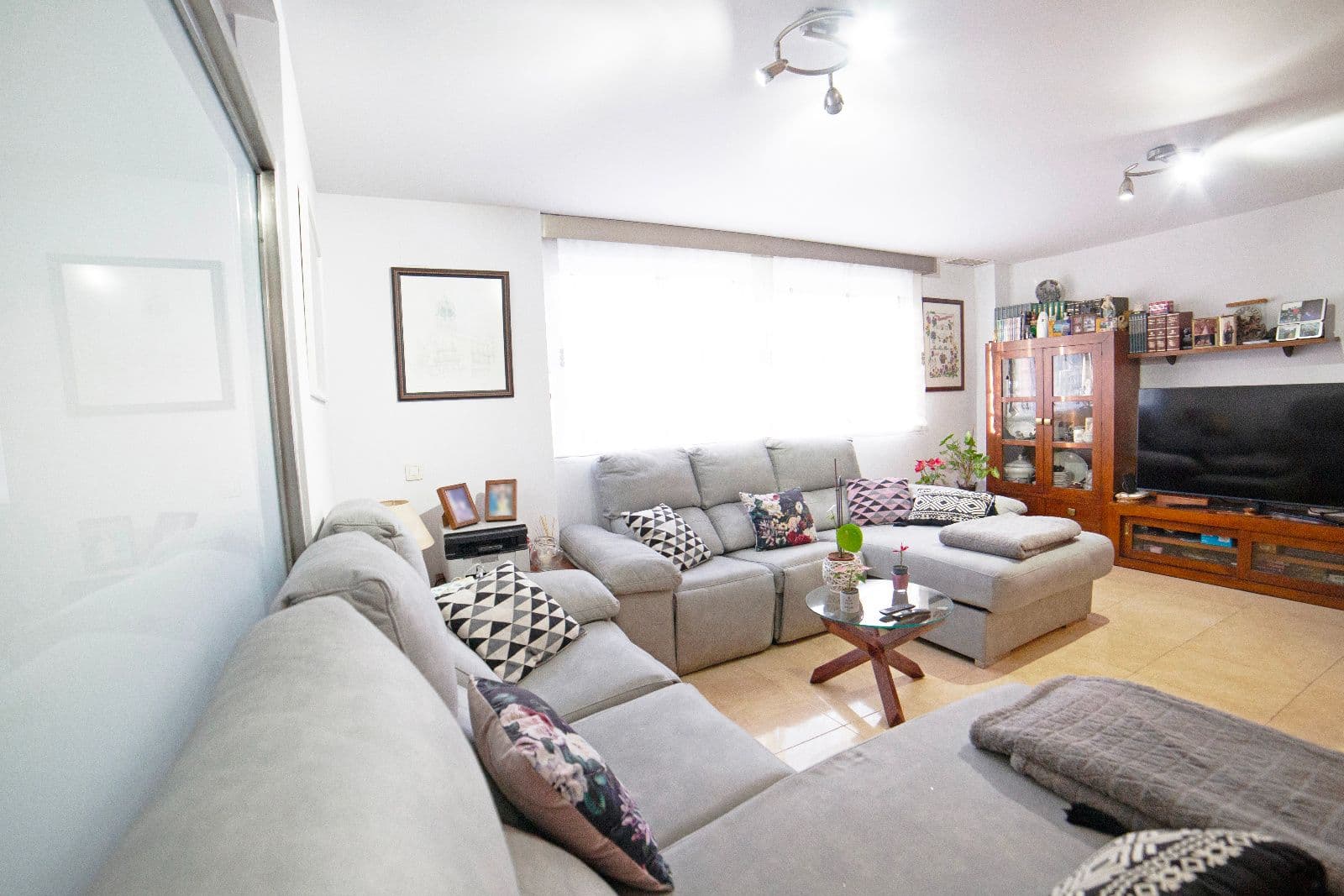 Pareado amplio y tranquilo en zona residencial de Burriana