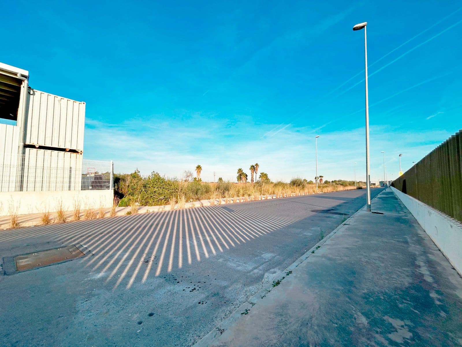 Terreno de 4.579 m² bien comunicado en Vila-real - 2