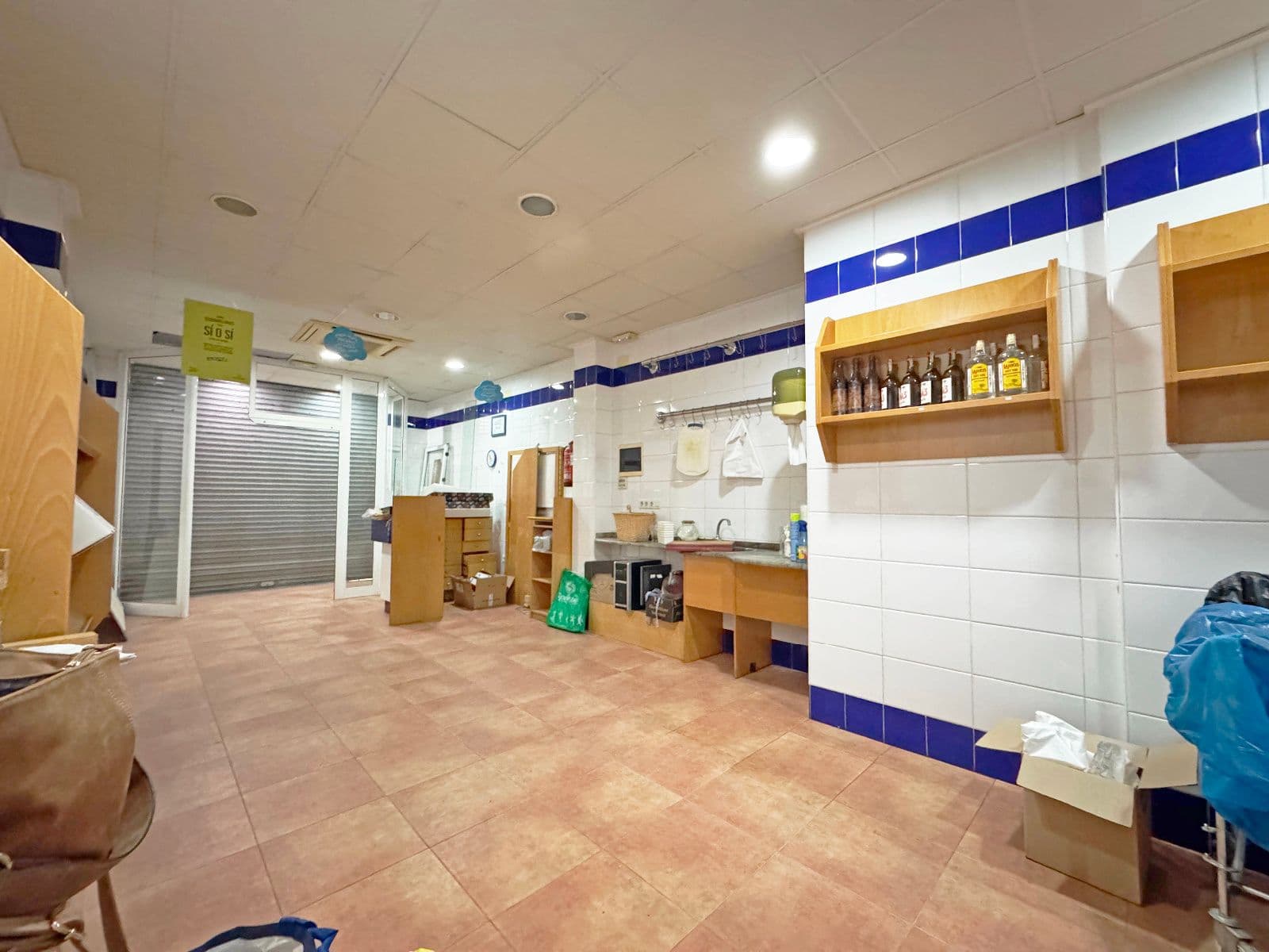 Local comercial amplio y funcional en Vila-real - 2