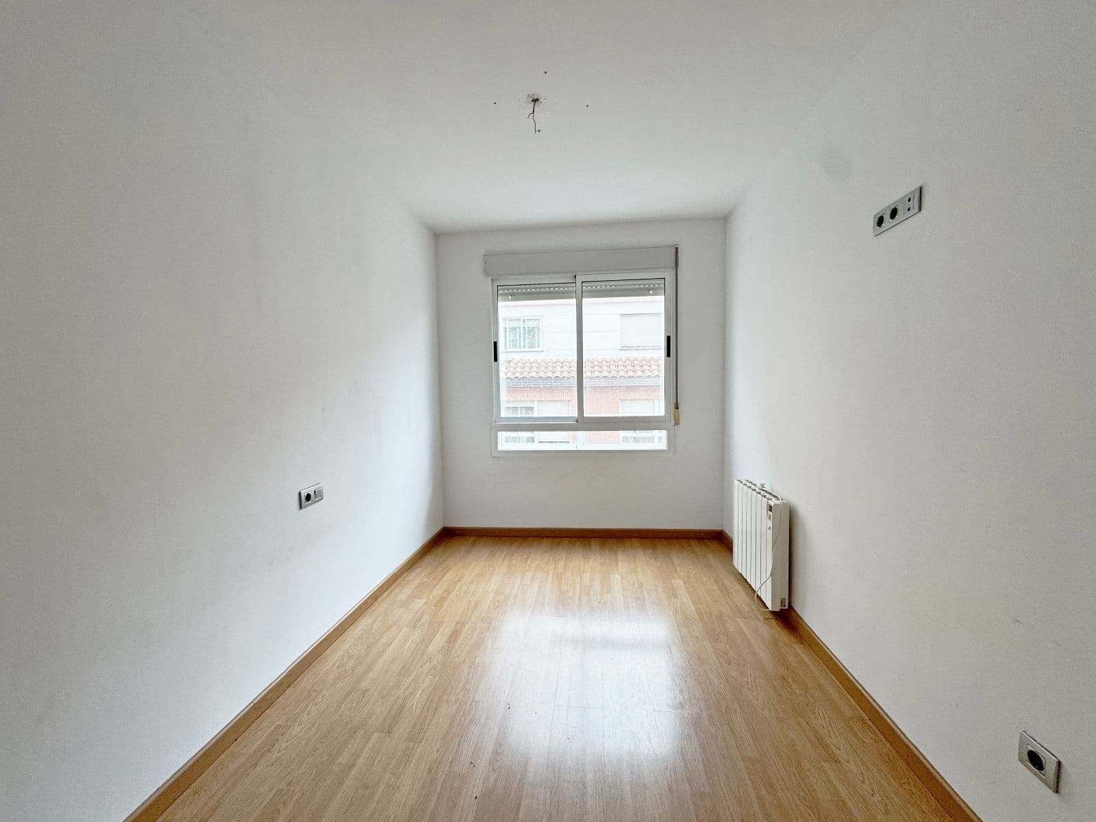 Piso con garaje y terraza en zona Polo Bernabé - 5