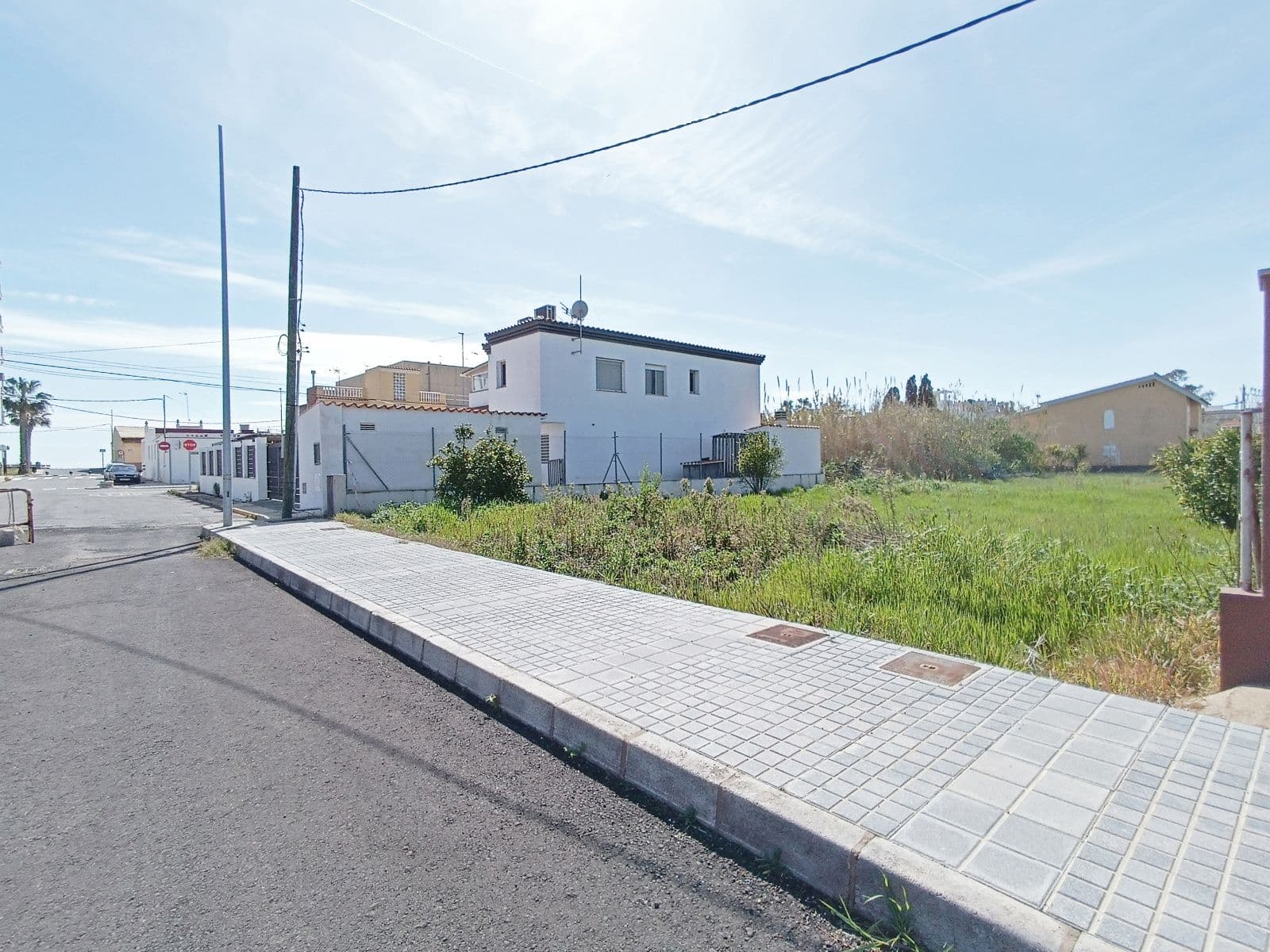 Solar urbano junto al mar en Nules