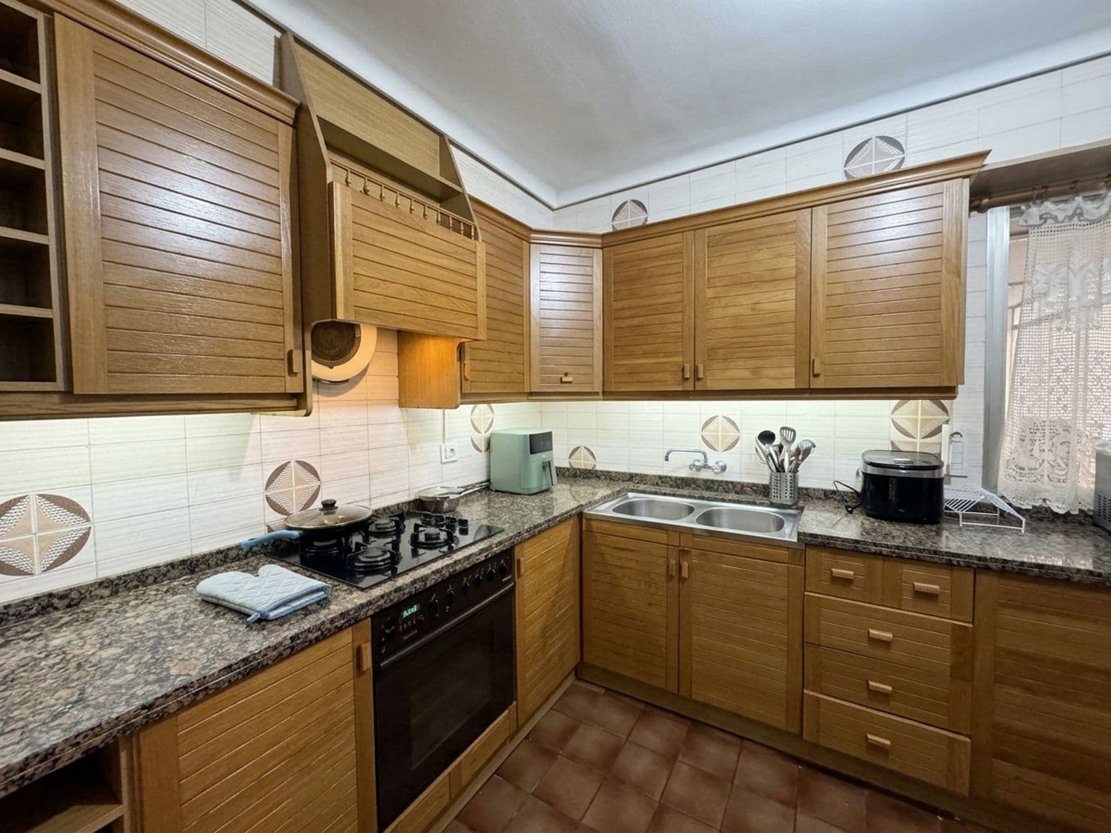 Piso amplio con garaje en zona céntrica Vila-real