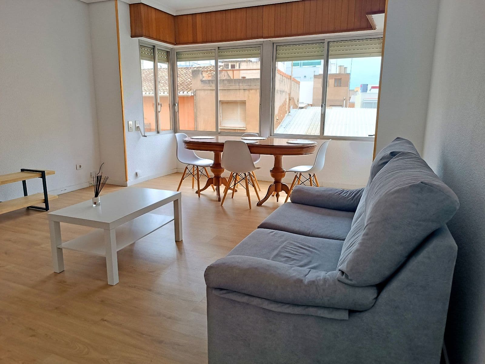 Piso reformado con patio y trastero en alquiler en Vila-real - 3