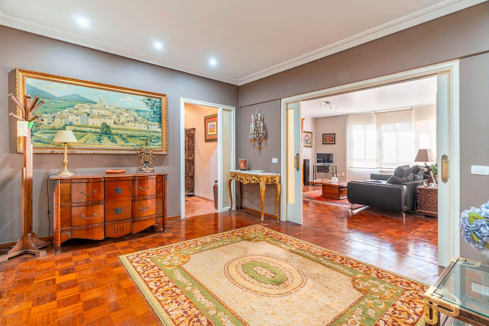 Piso para alquiler o venta reformado en Burriana con 5 habitaciones y garaje